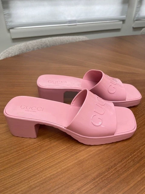 Sandalias deslizables de goma rosa polvoriento con logotipo de Gucci - Talla 38 Foto 4 de 4