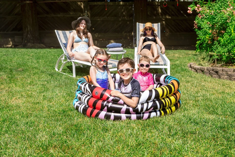 Kids Rainbow Splash Pool with Wacky Zebra Pattern Inflatable Fun for Summer - Image 4 of 4