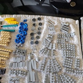 LEGO Star Wars: Midi-Scale Millennium Falcon (7778)