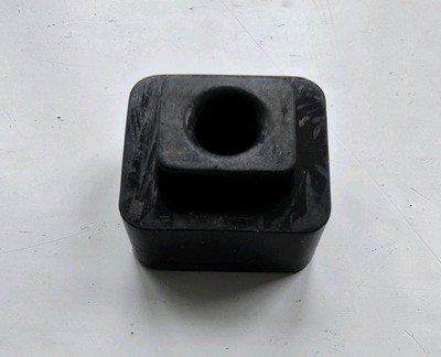SEITENWAND GUMMI LAGERBUCHSE FÜR CASE DAVID BROWN 94 SERIE TRAKTOR K305819