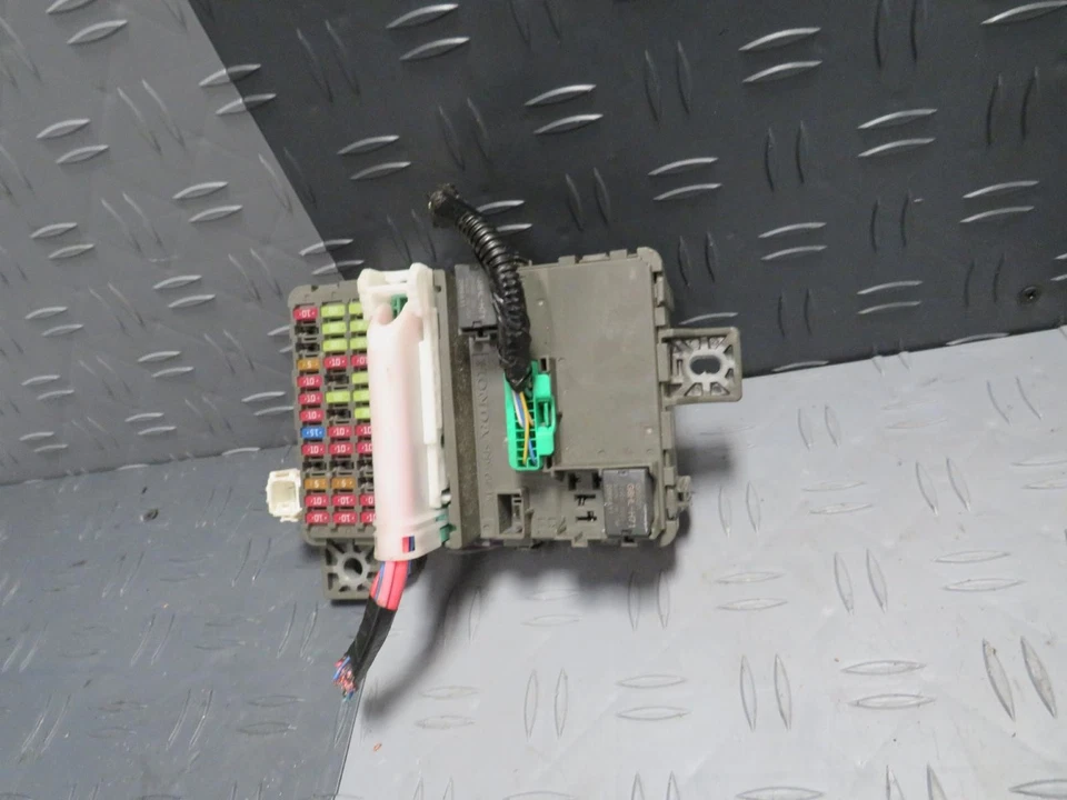 Honda Civic 2017 cabina caja de fusibles TBD-A0 Foto 3 de 4