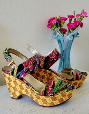 Luxury 100% Authentic Loriblu Sandals   Size US 6  