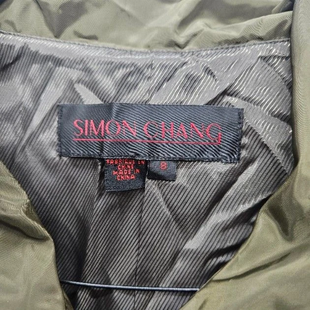 Simon Chang 女式中号橄榄绿色半袖运动服上衣 — 第 3/4 张图片