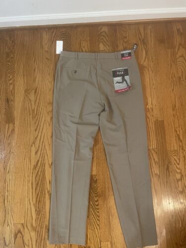 NWT Van Heusen Flex Pants Mens 34x32 Khaki Straight Fit Wrinkle Free Stretch - Picture 7 of 7