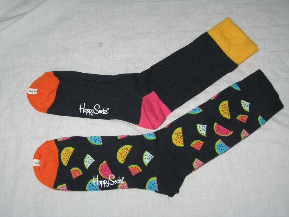 BNWT   HAPPY SOCKS  Coloured Watermelon Socks Navy Blue Size 7½ - 11½   2 Pairs