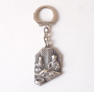 Alter Schlüsselanhänger LABORATOIRES du DOCTEUR E. BOUCHARA French Vintage Keychain 60er