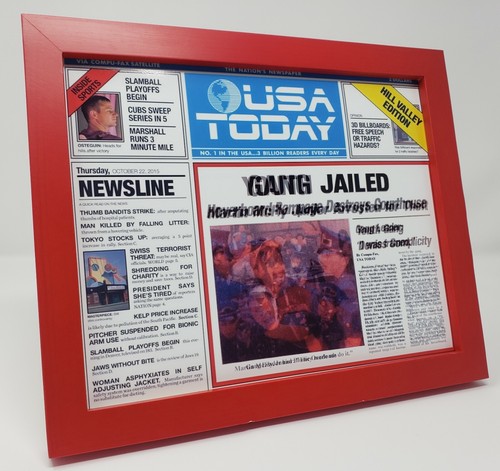 Back to the Future 2 - Biff Marty transition Jailed Photo Reproduction Prop 8x10 - 第 1/4 張圖片