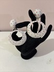 VINTAGE 1980'S ELLEN DESIGNS RED ON WHITE POLKA DOTT ENAMEL DANGLE CLIP EARRINGS — photo 2