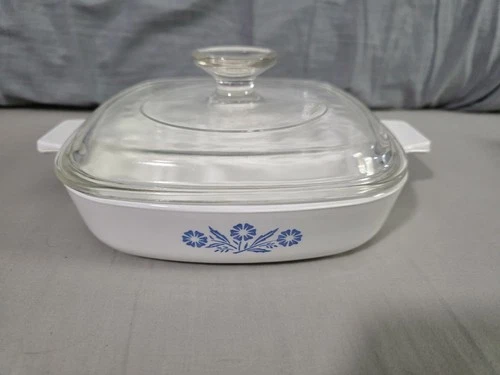 Vintage Corning Ware Blue Cornflower 1 QT P-7-B Casserole Dish w Pyrex A-7-C Lid