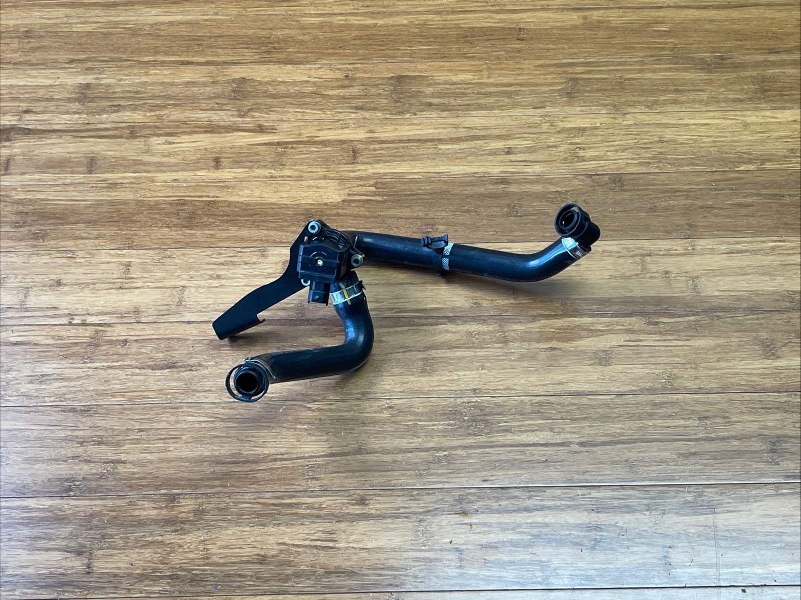 2018-2024 Ferrari Portofino F164 Right Air Intake Solenoid Valve With Pipe OEM