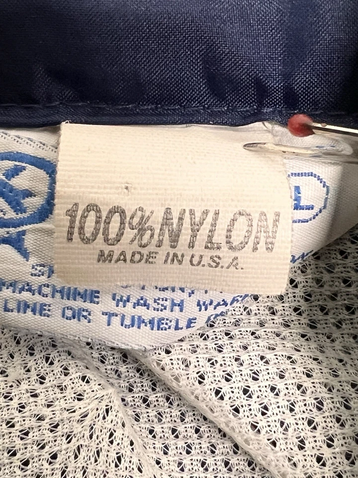 Jaqueta Dolfin Vintage Anos 80 90 Quebra-Vento Azul Vermelho Colorblock Fabricada nos EUA Tamanho G - Imagem 4 de 4