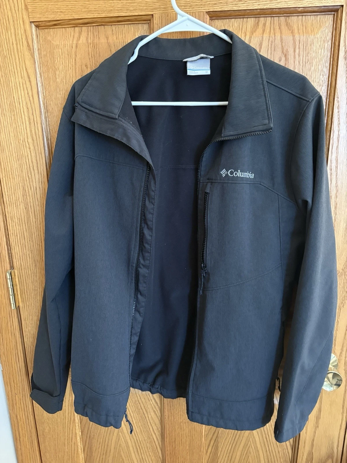 Columbia Ascender Softshell Jacket for Men, Size Medium - Black BROKEN ZIPPER