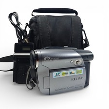 Samsung VP-DC171W Camcorder 34x Zoom Mini 8cm DVD Video Camera, Charger, Bag