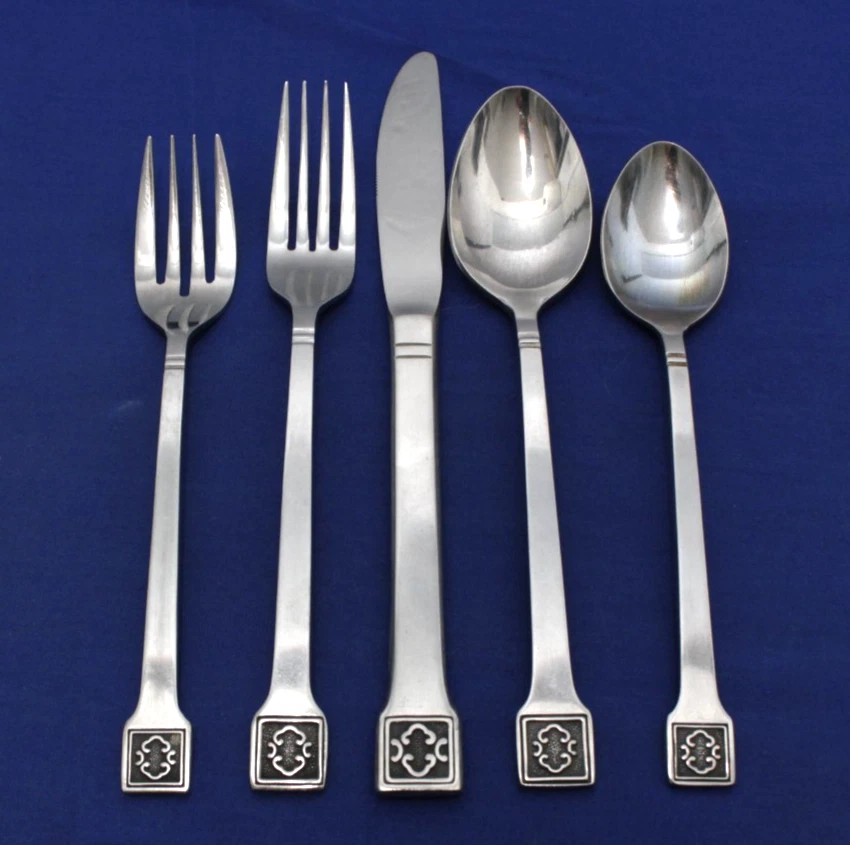 60 PCS   Oxford Hall OXH39 Stainless Squared Tip Japan Flatware - Image 2 of 4