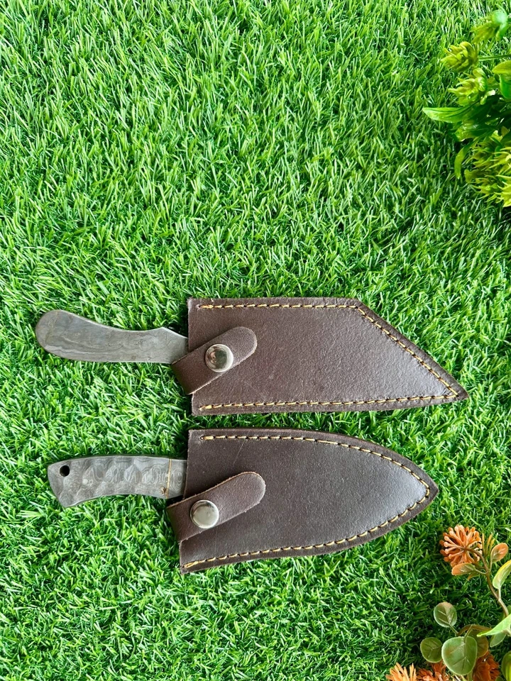 Set Of Two Handmade Damascus Skinner Knives with Sheath | Made In USA | - Image 4 of 4