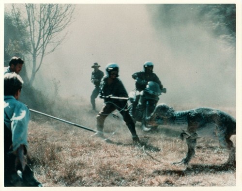 Set 7 x JURRASIC PARK Jeff Goldblum, Julianne Moore 10" x 8" FULL COLOR PHOTOS - Picture 3 of 5