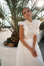 Boho Sleeveless Wedding Dresses Lace Appliques A Line Sweep Train Bohemian New