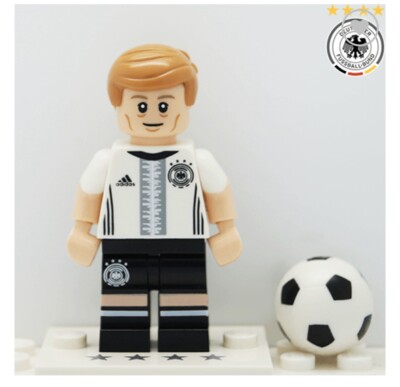 Lego Minifigures 71014 German World Cup Football Team Germany