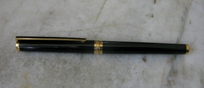 Stylo Plume St Dupont Montparnasse Laque Noire - Plume Or 18 Carats - Occasion