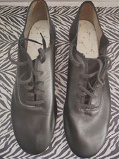 Capezio 354 - Black - Size 6.5 - M Fit - Taps Installed