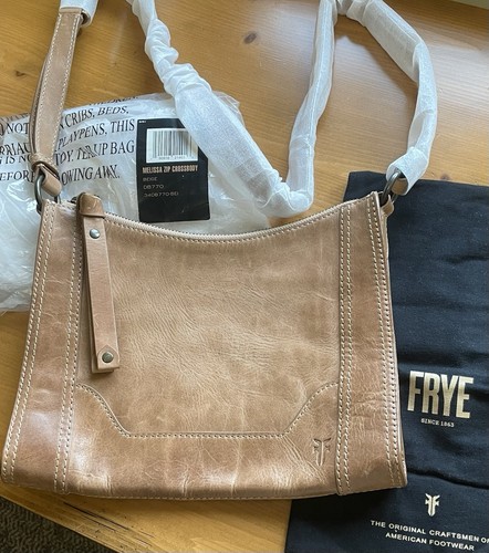 🔥 NWT Frye Melissa Zip Crossbody Bag Beige Leather 34DB770 New In Factory Bag🎁