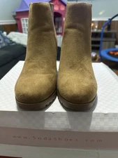 NWB Women's Soda Ankle Boots Size 8.5 M