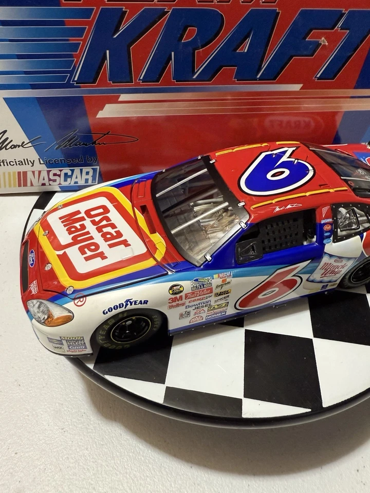 Mark Martin #6 KRAFT 2004 Owners Series 1/24 Nascar Diecast - Image 4 of 4
