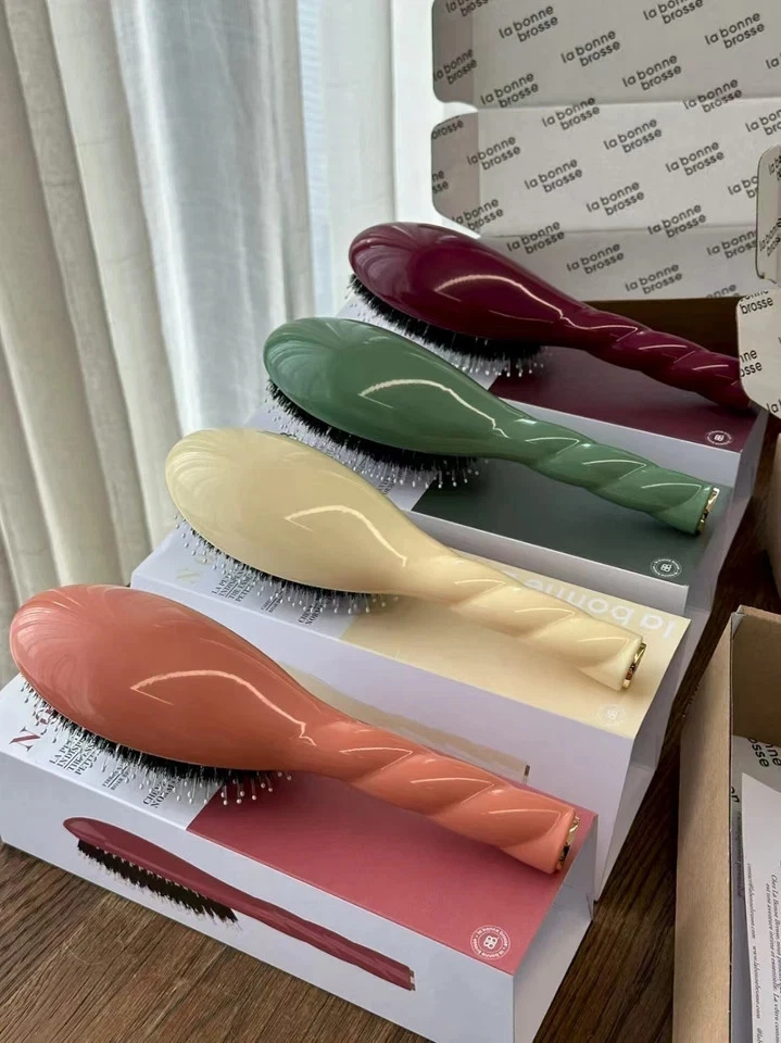 La Bonne Brosse N.03 boar bristle brush The Shine & Care Hair Brush - Image 2 of 4