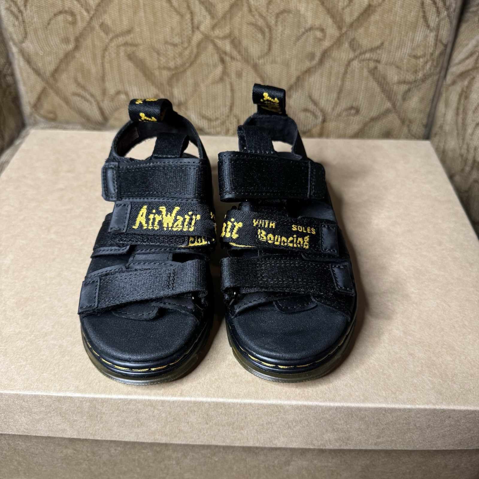 Dr Martens  Kids Callan J Black Leather Sandals sizes US 11 Kids AirWair