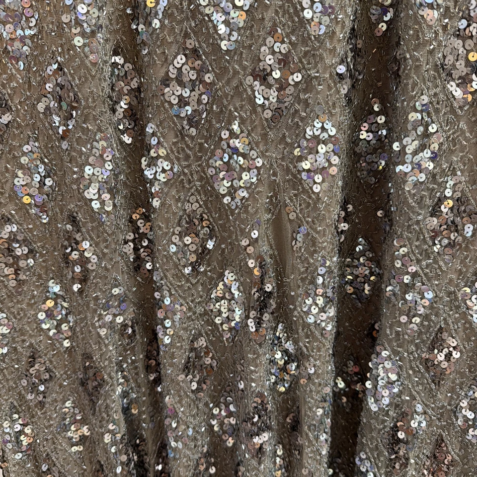 Mac Duggal 5021 Gold Lattice Sequin Long-Sleeve Formal Evening Gown Size 12 - Image 2 of 4