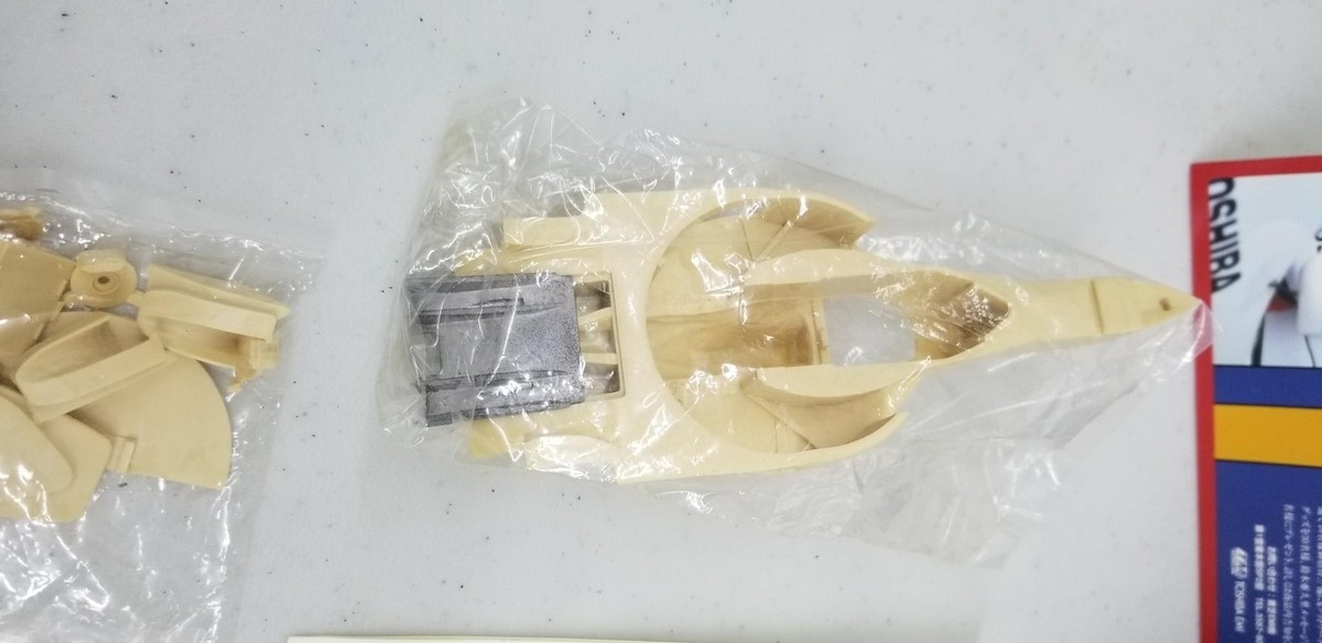 ウェ― ブ　1/24 フットワーク　FW13 特別編】フットワークFA13 運送会社フットワークと鈴木亜久里