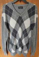 Hawick Knitwear size 2XL lambswool gray V-neck argyle sweater made in Scotland