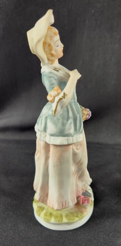 6.25"VINTAGE ORIGINALARNART CREATION PORCELAIN LADY W/ FLOWER BASKET. #F6 - Picture 4 of 8