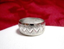 925 STERLING SILVER TEXTURED BAND 7.5MM WIDE RING SIZE 7