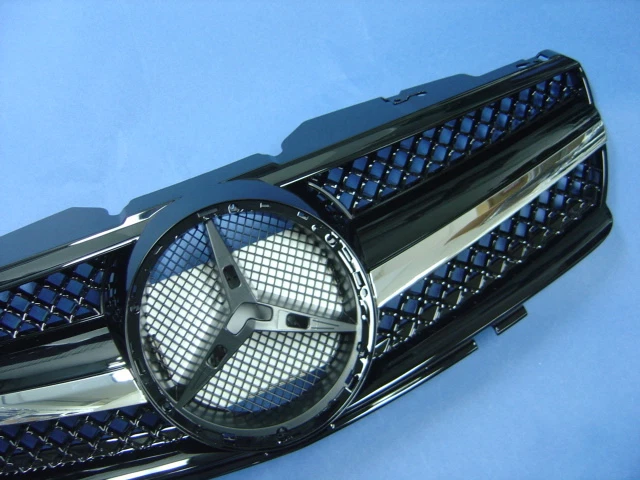 UN JUEGO DE REJILLA DELANTERA NEGRA PARA MERCEDES BENZ R230 CLASE SL 2002-2006 Foto 4 de 4