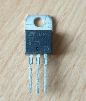 ST Microelectronics STTH806TTI *1 Stück* *NOS*