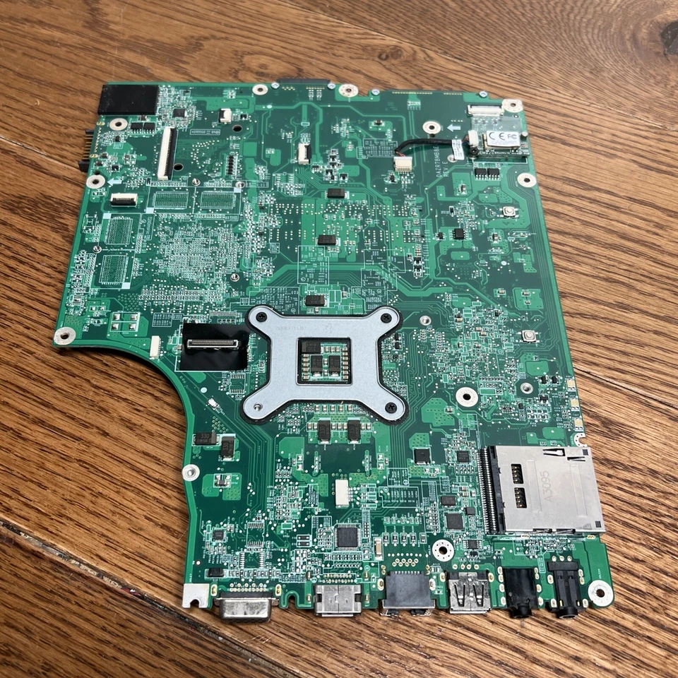 ACER ASPIRE 5820T  MOTHERBOARD i5 M430 CPU 2.20GHz DAZR7BMB8E0 - Image 4 of 4