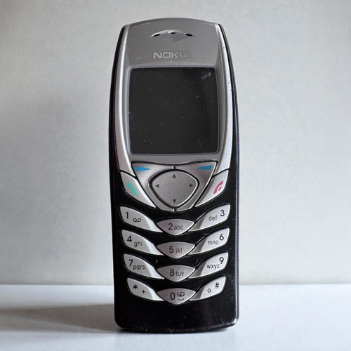 Nokia Mobile Phone 6100 Retro | Compact Black Gray - Afbeelding 1 van 4
