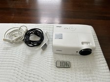 vivitek projector D554