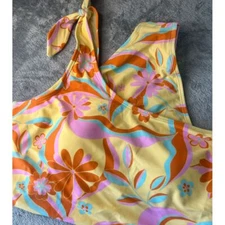 New Cupshe Vibrant Floral One-Piece Swimsuit