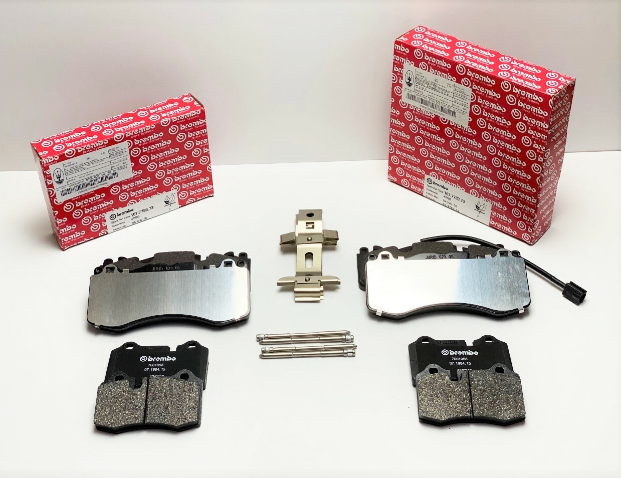 🚚Maserati Quattroporte Gts Front & Rear Brake Pads Set - Genuine