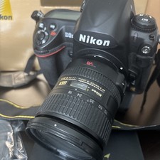 Nikon D3s Digital SLR Camera Body and Nikkor 18-200mm lens