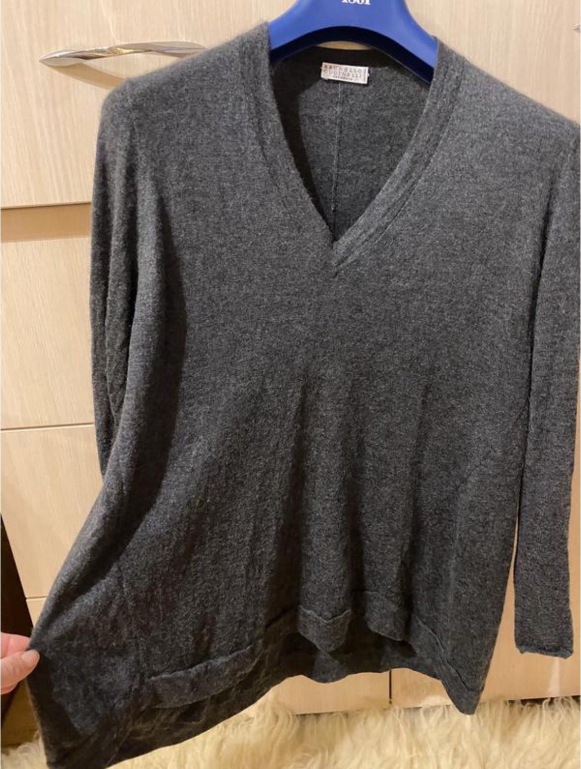 Brunello Cucinelli Gray Cashmere Sweater Size S–M. Perfect condition
