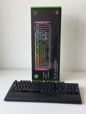 Razer BlackWidow V4 Pro – Mechanische Gaming-Tastatur | Green Switch | QWERTZ DE