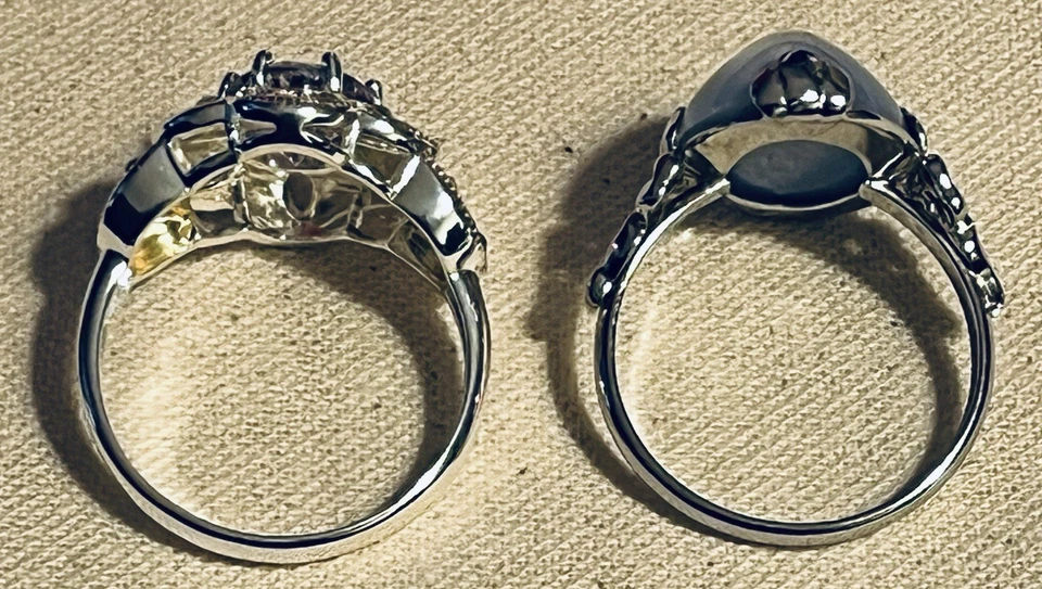 Lot of 2 Estate Size 10 Silver Tone Rings Light Purple Stone & Blue Stone - Image 3 of 4