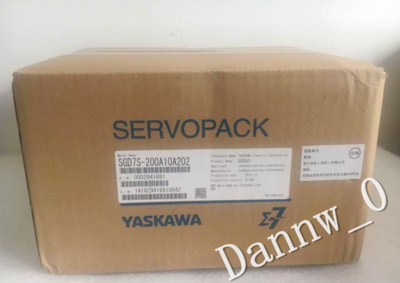 New In Box YASKAWA SGD7S-200A10A202 AC Servo Drive