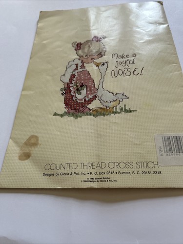Designs by Gloria & Pat Precious Moments Cross Stitch Pattern Book PM-1 1980 - Picture 5 of 6