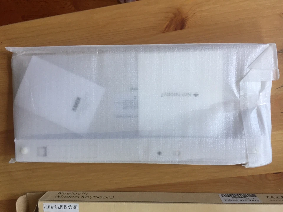 Anker Super Slim Bluetooth Wireless Keyboard White - Image 3 of 3