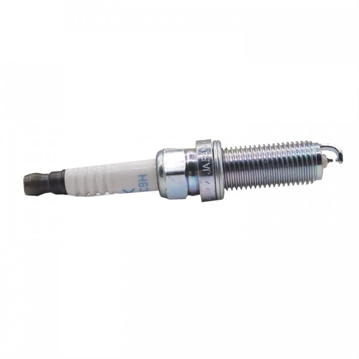 Bougie d'allumage 224011TT1C pour résoudre les ratés moteur sur Honda et Micra