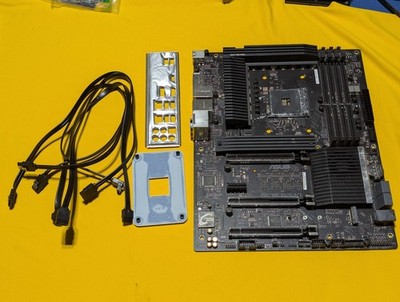 ASUS Pro WS X570-ACE AM4 X570 ATX Motherboard PCIe Slot 2 Bad